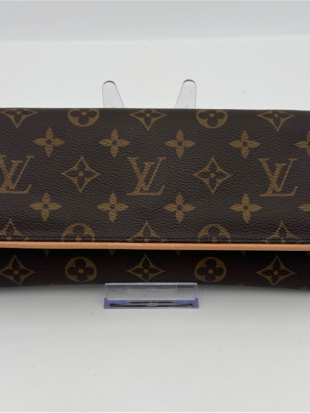 Louis Vuitton Suede Interior Detail Wallet Stamp - Beige